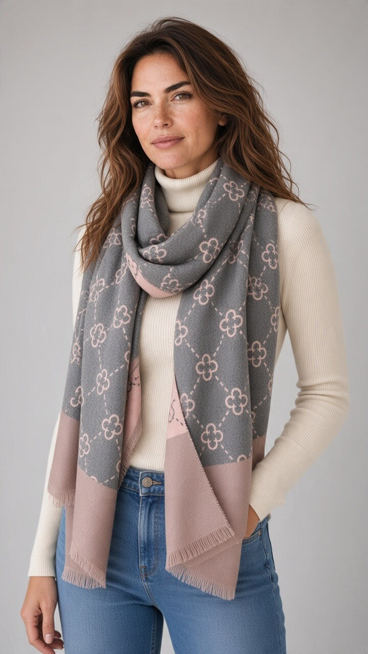 Clover Jacquard Blanket Scarf — Grey